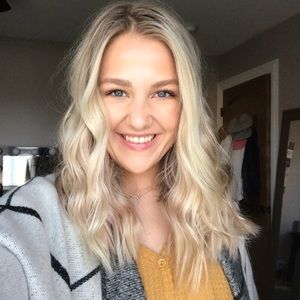 Meet your Posher, Anna